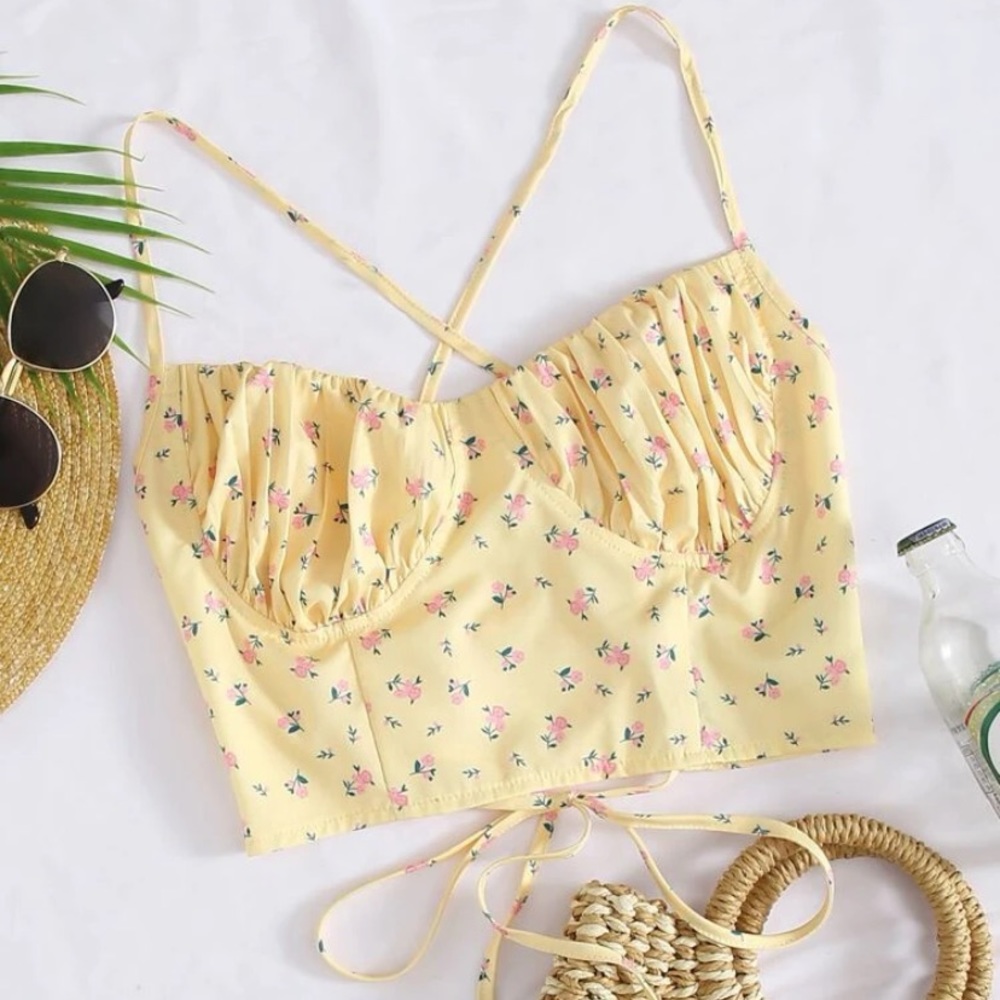 criss cross tie back ditsy floral crop top